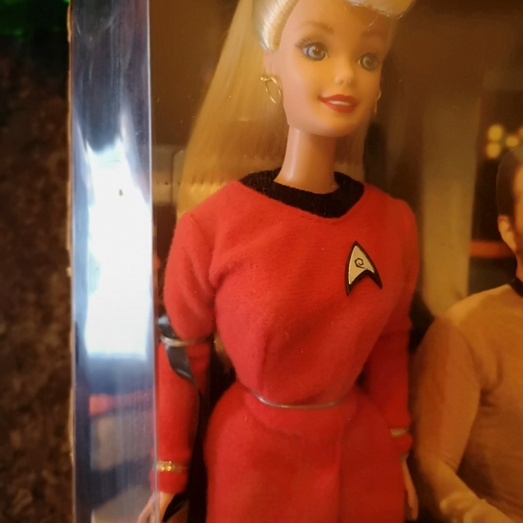 Star Trek Barbie and Ken giftset - Picture 5 of 8
